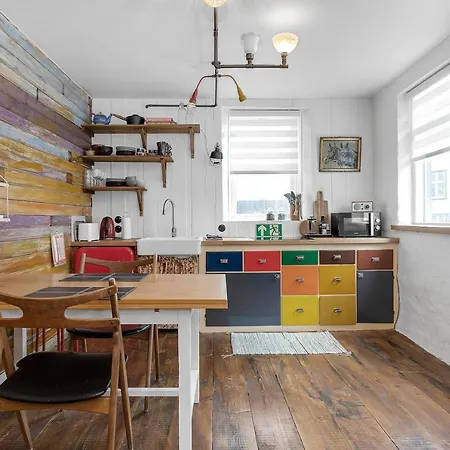 Rustic Retreat In The Center Of Reykjavik Apartment Exterior photo